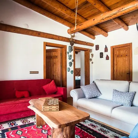 Sleeps 6 With Pool Air Con And Wifi Villa Kuyucak