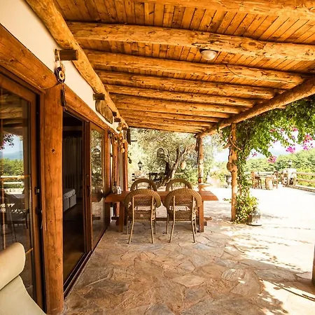 Sleeps 6 With Pool Air Con And Wifi Villa