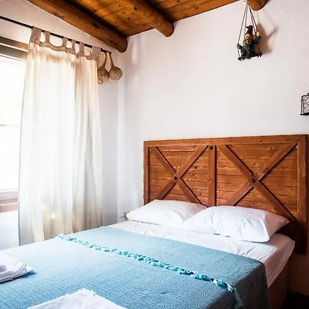 Sleeps 6 With Pool Air Con And Wifi Villa *