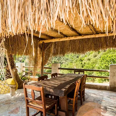 Sleeps 6 With Pool Air Con And Wifi Kuyucak